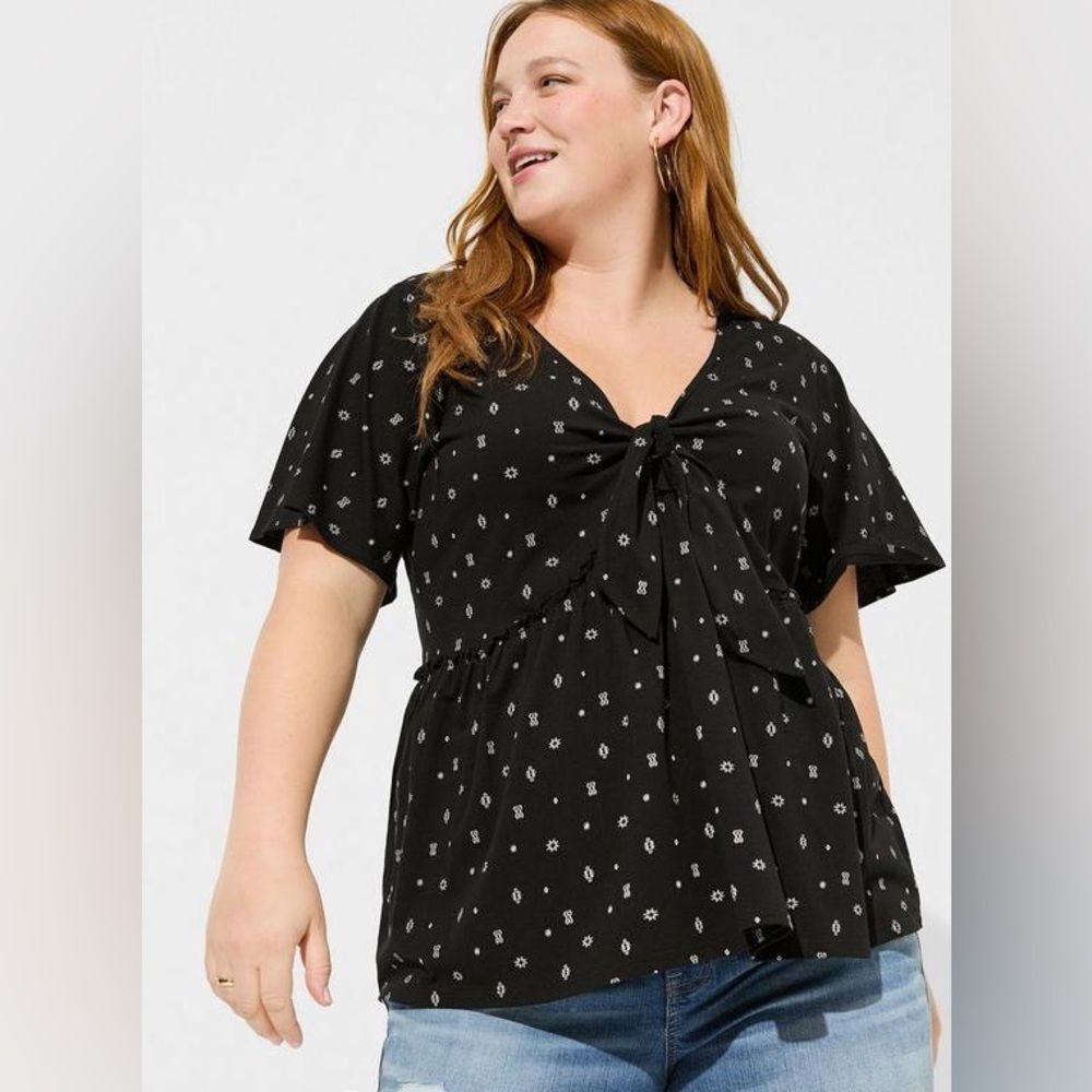 Torrid Vintage Cotton Jersey V-Neck Relaxed Tie Front Top Black Size 3 (3X)